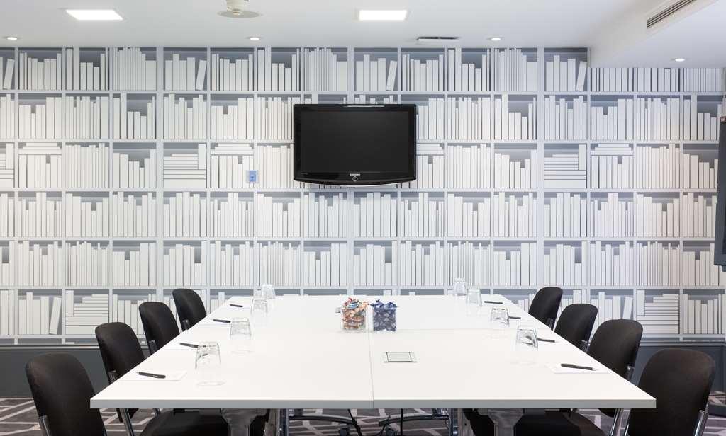 ביסטון Village Hotel Nottingham מתקנים תמונה