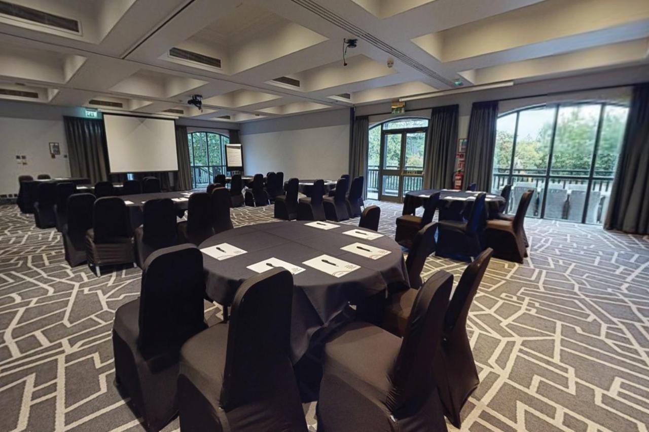ביסטון Village Hotel Nottingham מראה חיצוני תמונה