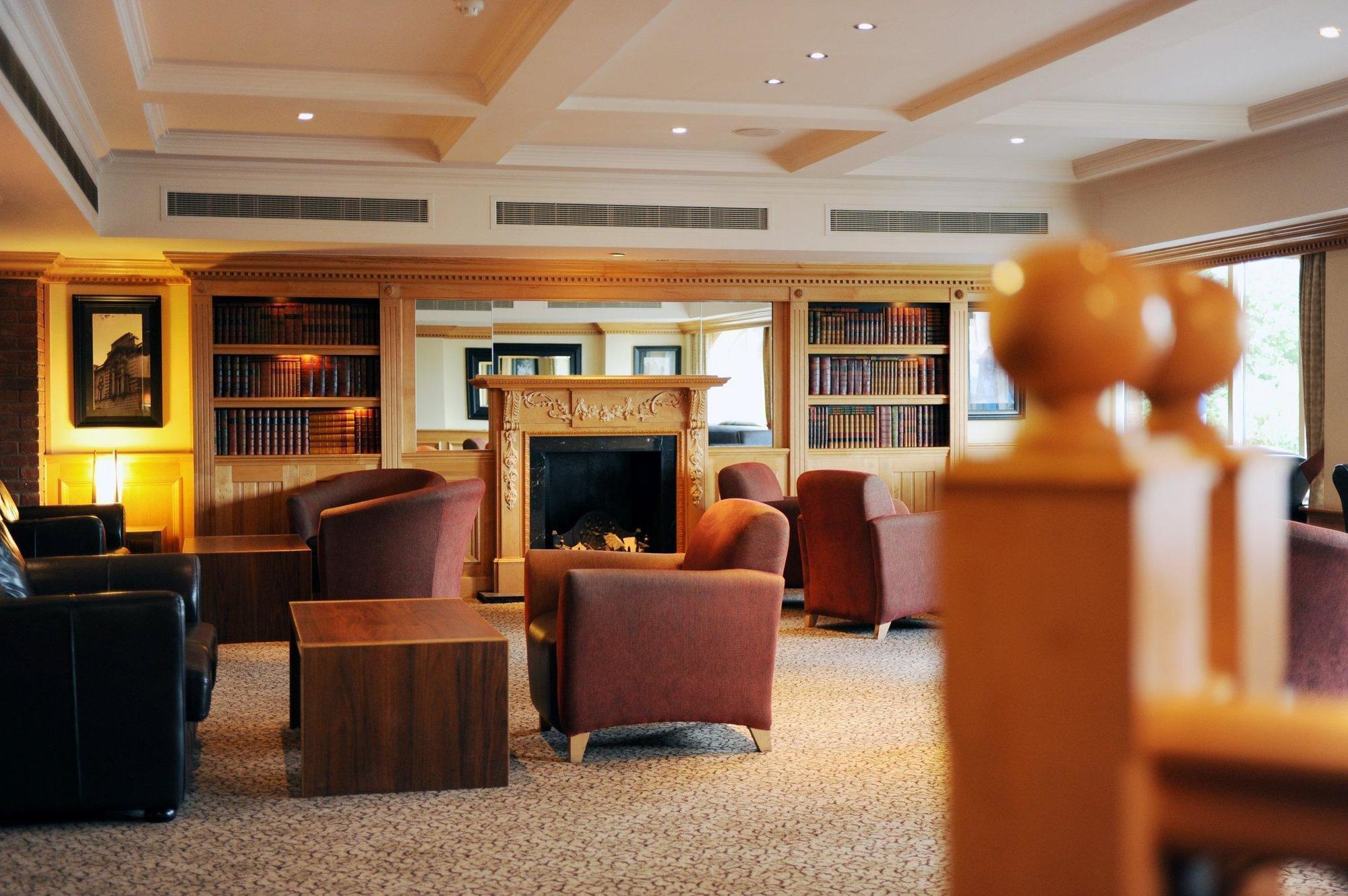 ביסטון Village Hotel Nottingham מראה חיצוני תמונה